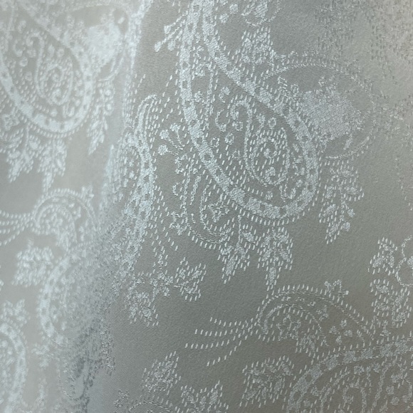 EATON Vintage Long Sleeve Button Down Blouse, Cream | 1X-2X - Picture 5 of 16